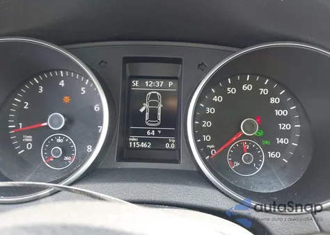 2010 Volkswagen Golf 2-Door z USA, uszkodzony, nr VIN WVWBA7AJ0AW415873